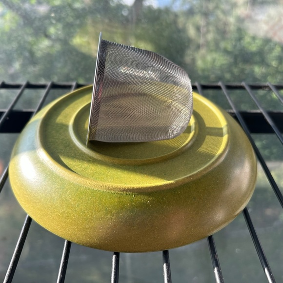 Certified International Tea Collection Lime Green Teapot w Infuser & Hinged Lid - Picture 6 of 9